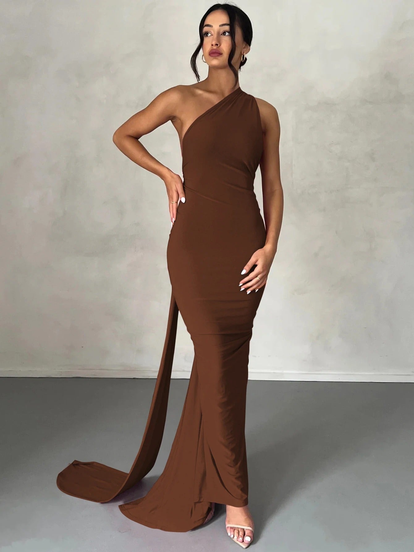 Hugcitar One Shoulder Backless Ruched Maxi Dress – Adjustable Scarf Loop Elegant Y2K Streetwear 2025
