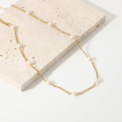 Women’s Beaded Pearl & Lace Gothic Pendant Choker Necklace — Gold